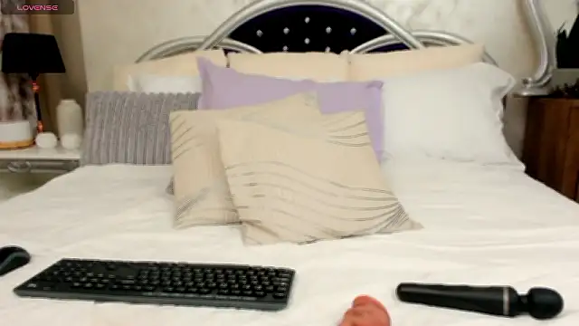 SarraRay's cam snapshot