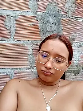 young_dairy01's cam snapshot