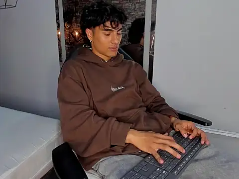 MattFiore live sex cam