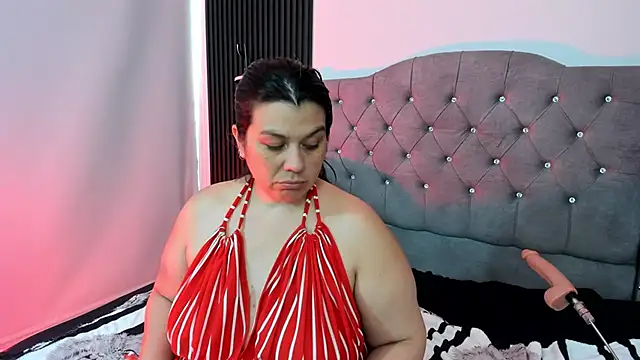 martina_foxy_'s cam snapshot