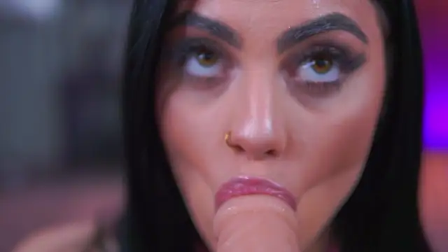 RavennaDArcy's cam snapshot