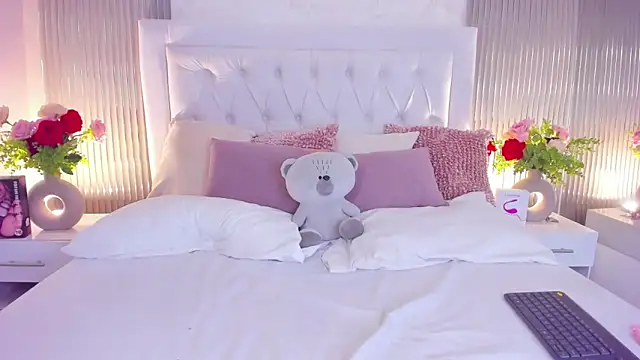 MelodySweetHoney live sex cam