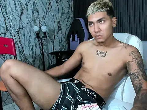 andrew_andy1's cam snapshot