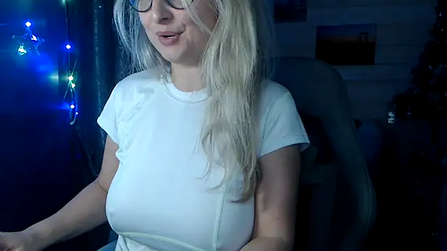 RubiLakros's cam snapshot