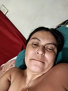 Horny-Mommy-Dirty's cam snapshot