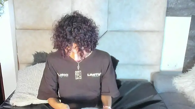 Scaarlett_22_ live sex cam