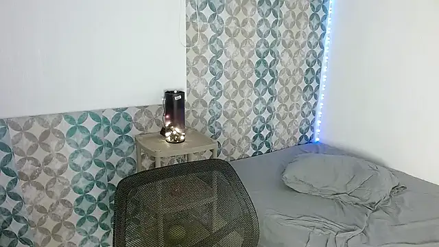 Emilybateee's cam snapshot