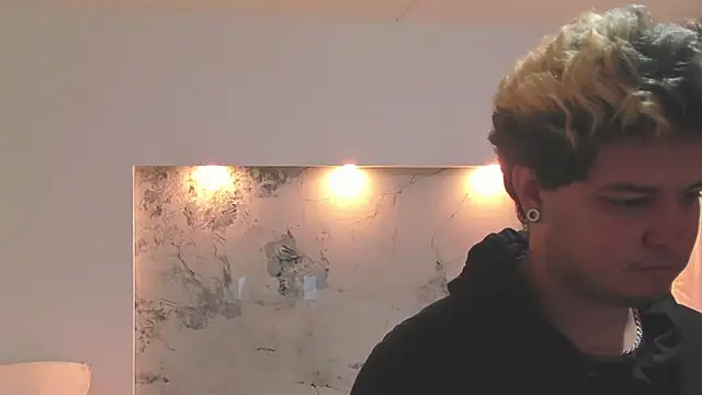 Karina_chastillo's cam snapshot