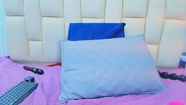 sweet_amye's cam snapshot