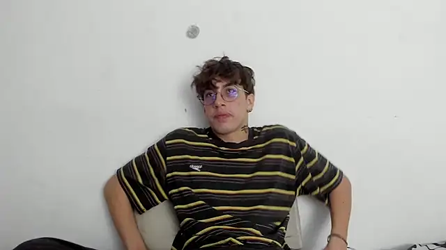 Dio__morningstar's cam snapshot