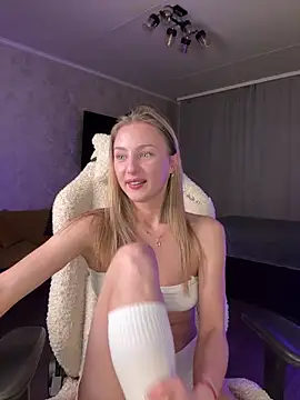 Mally_Say's cam snapshot