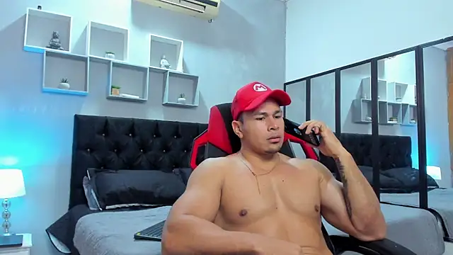 tyler_hank01 live sex cam