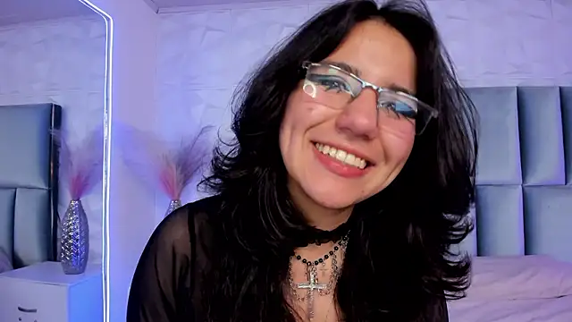 HollyPeach's cam snapshot