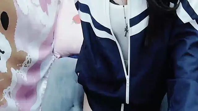 Alice-Hot88's cam snapshot