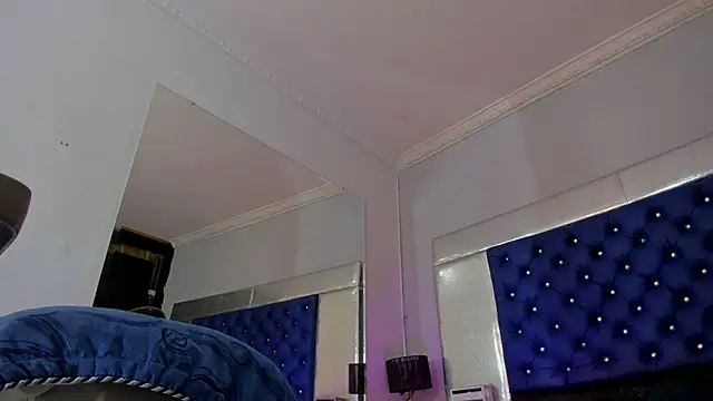 Eyleen_Santos live sex cam