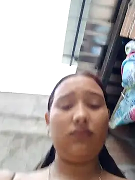 young_dairy01's cam snapshot