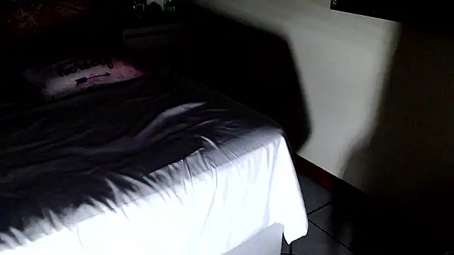 FitSelina66's cam snapshot