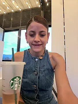 alana15 live sex cam