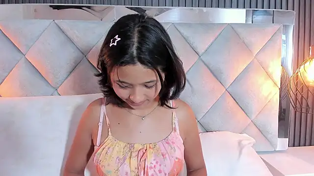 Real_virgin_Pussy's cam snapshot