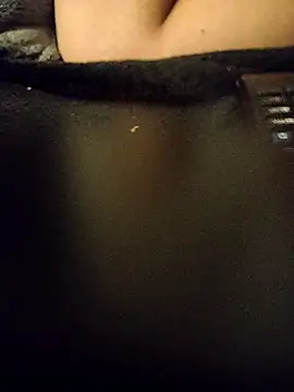 Julie9toma's cam snapshot