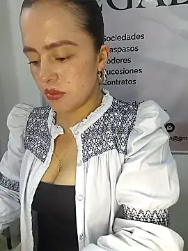 ALEJA__22's cam snapshot