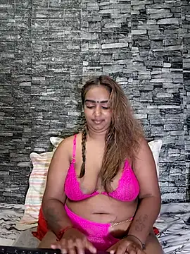 Indiasfantasy_'s cam snapshot