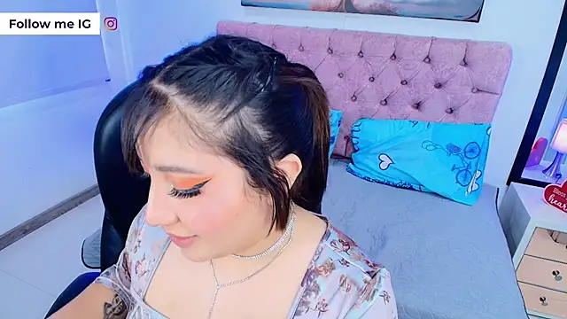 Emma_monserrat live sex cam