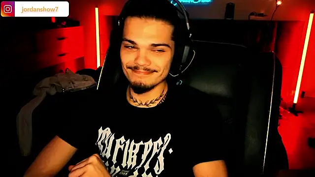 JordanShow live sex cam