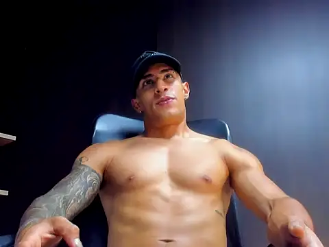 adrian_ray live sex cam