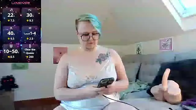 queerlyjaz live sex cam