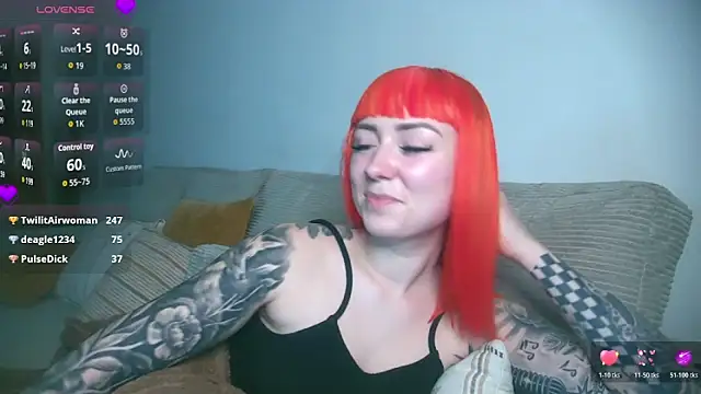 ScarletVixenLive's cam snapshot