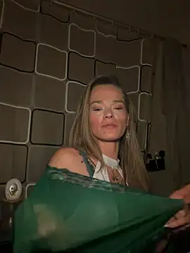 vinique99's cam snapshot