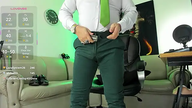 Ethan_Castellano's cam snapshot