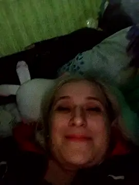 NyushaLollipop's cam snapshot