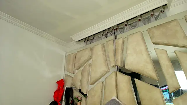 Natalyefoster's cam snapshot