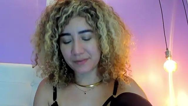 Charlotte11-11's cam snapshot