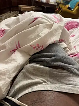 Mumbai_Guy_143 live sex cam