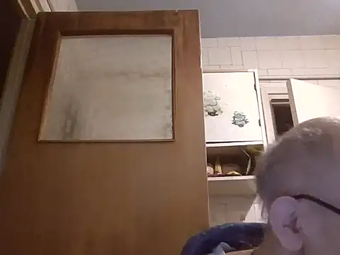 mariusica1@xh live sex cam