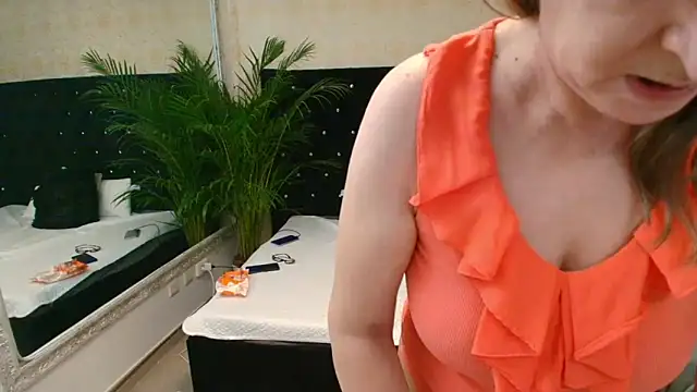 Lilly_hott's cam snapshot