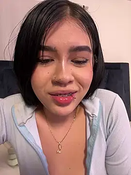 Lily_Woodz's cam snapshot