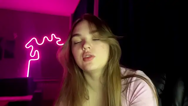 Ginnyinjeans's cam snapshot