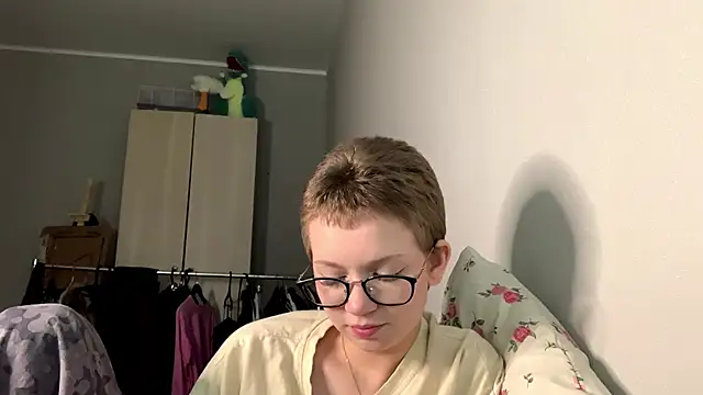 makeyousense's cam snapshot