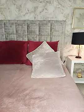 MiaSanders2025's cam snapshot