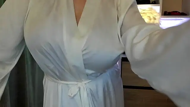 feliziaDesire's cam snapshot