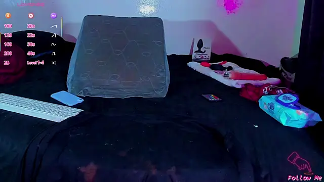 Piggy_Eddy live sex cam