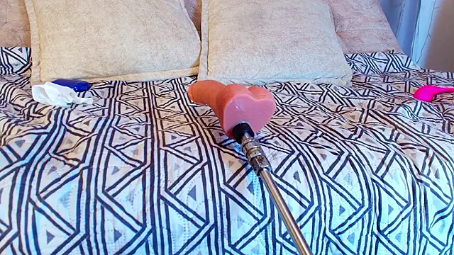 jade_brunnette's cam snapshot