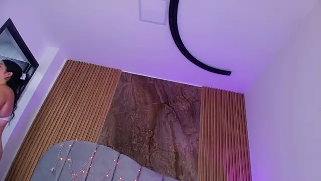 luce_williams's cam snapshot