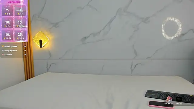 evony_becker_'s cam snapshot