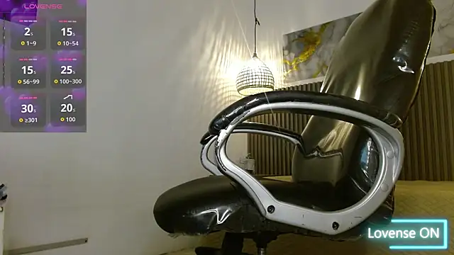 Dyla_n18 live sex cam