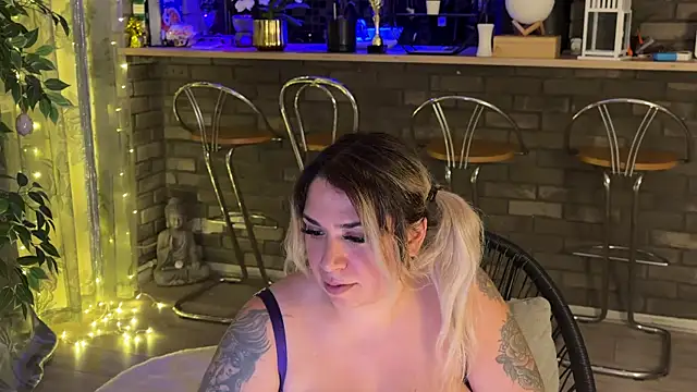 Monageil's cam snapshot